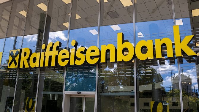 Trestní oznámení na skupinu Raiffeisen Bank, kvůli aktivitám v Rusku