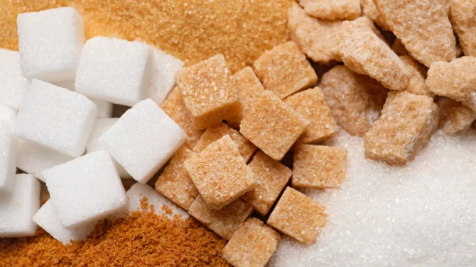 Drahý cukr šroubuje nahoru ceny sladkostí. Kdo už oznámil zdražování?