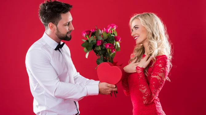 Valentýnské nákupy podle Čechů: Co kupovali kromě květin a sladkostí?