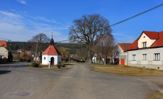 Obec Kbelany v okrese Plzeň-sever, výlety po okolí rozhledna Heřmanova Huť, přehrada Hracholusky