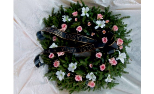 Pohřební služby Mariánské Lázně, rozloučení, převozy zesnulého 24 hodin denně, výzdoba