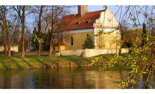 Počedlice, Orasice, Volenice, mikroregion Perucko, řeka Ohře, koupání a rekreace, kostel sv.Havla