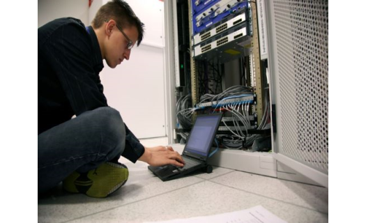 IT služby, poradenství, správa sítí, monitoring serverů, technická podpora IT systémů