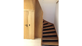 Celodřevěná schodiště na zakázku Praha - pro všechny typy prostor