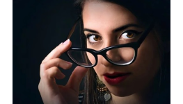 Multifokální brýle – progresivní brýlové čočky nabízí Oční optik Mezírka Zlín