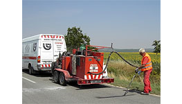 Profesionální silniční práce - opravy veřejných komunikací, silnic a dálnic