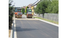Kompletní realizace a opravy komunikací, chodníků a parkovišť ve Zlínském kraji