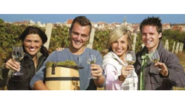 Vinařská turistika a ubytování v rodinném penzionu na jižní Moravě
