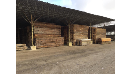 Společnost Wood Rakušan se zaměřuje na produkci sušeného řeziva, které je určené pro truhlářskou a stavební činnost
