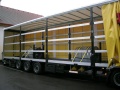 Kamionová doprava zahraniční, tuzemská, přeprava muldovými a chladírenskými návěsy
