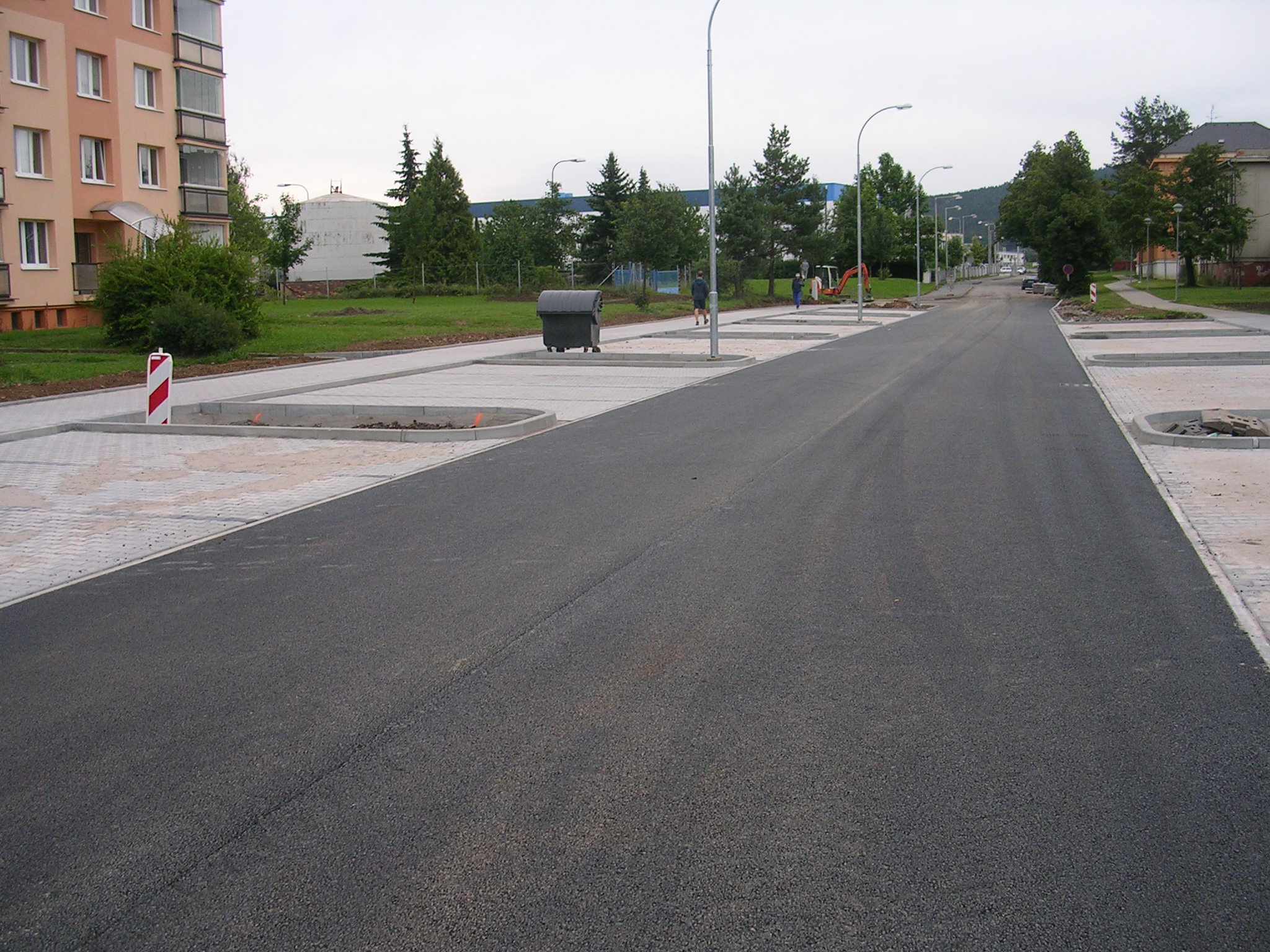 Dopravní stavby, výstavba místních komunikací, silnic, parkovišť a chodníků v Plzni