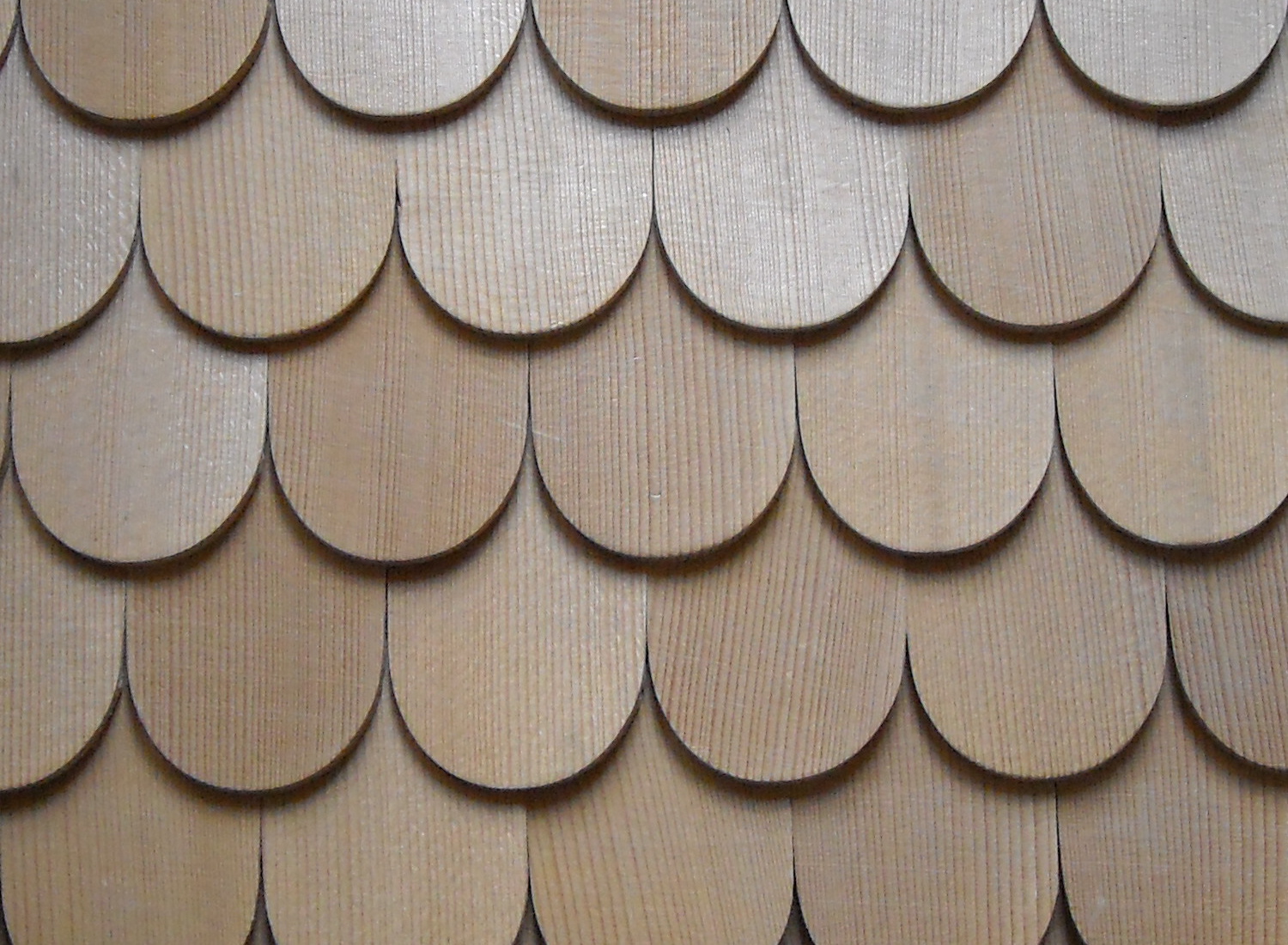 Herstellung von gespaltenen und geschnittenen Holzschindeln in der Tschechischen Republik
