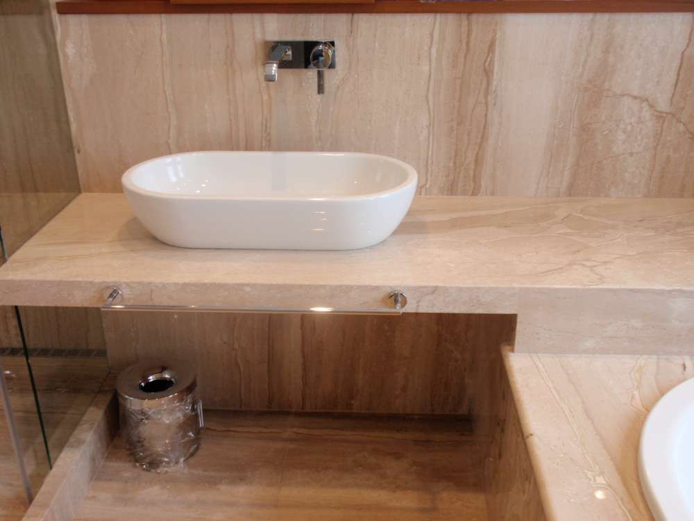 Koupelny a kuchyně v mramorovém, žulovém nebo travertinovém provedení Praha