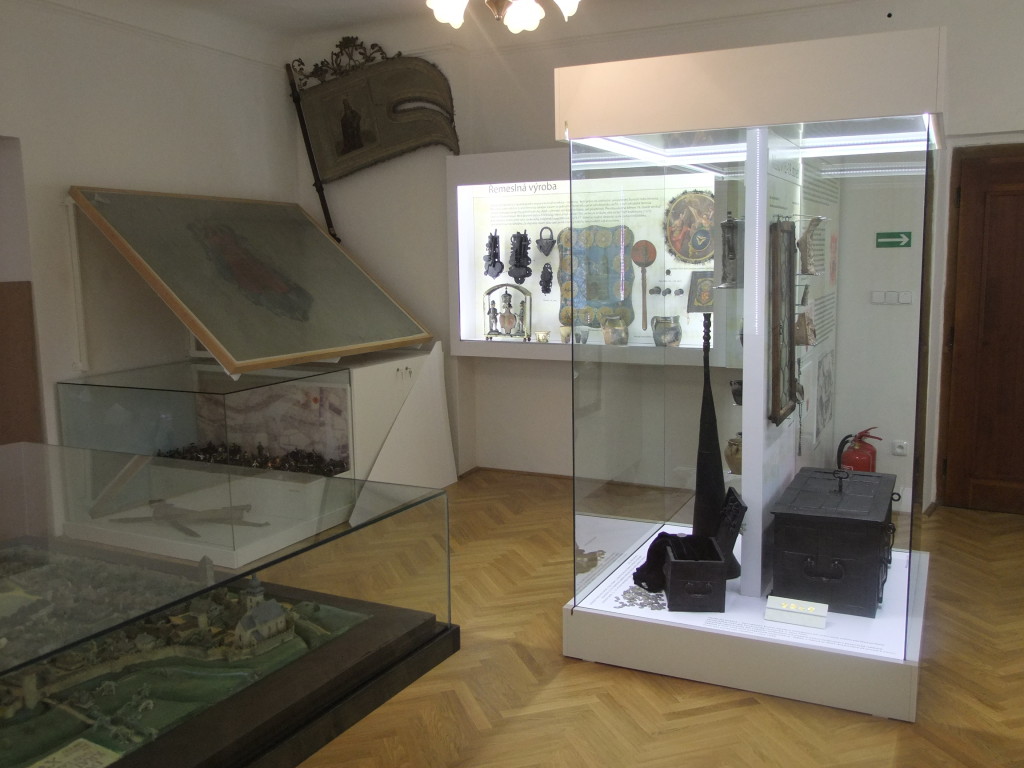 Muzeum s mnoha archeologickými nálezy a mapami