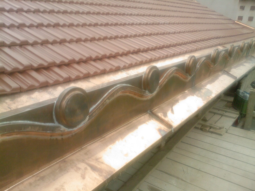 Ozdobné prvky na střechy - výroba lapačů, chrličů vody, věžiček