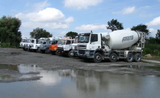 Rozvoz betonových směsí - vlastní výroba a speciální domíchávače pro přepravu betonu