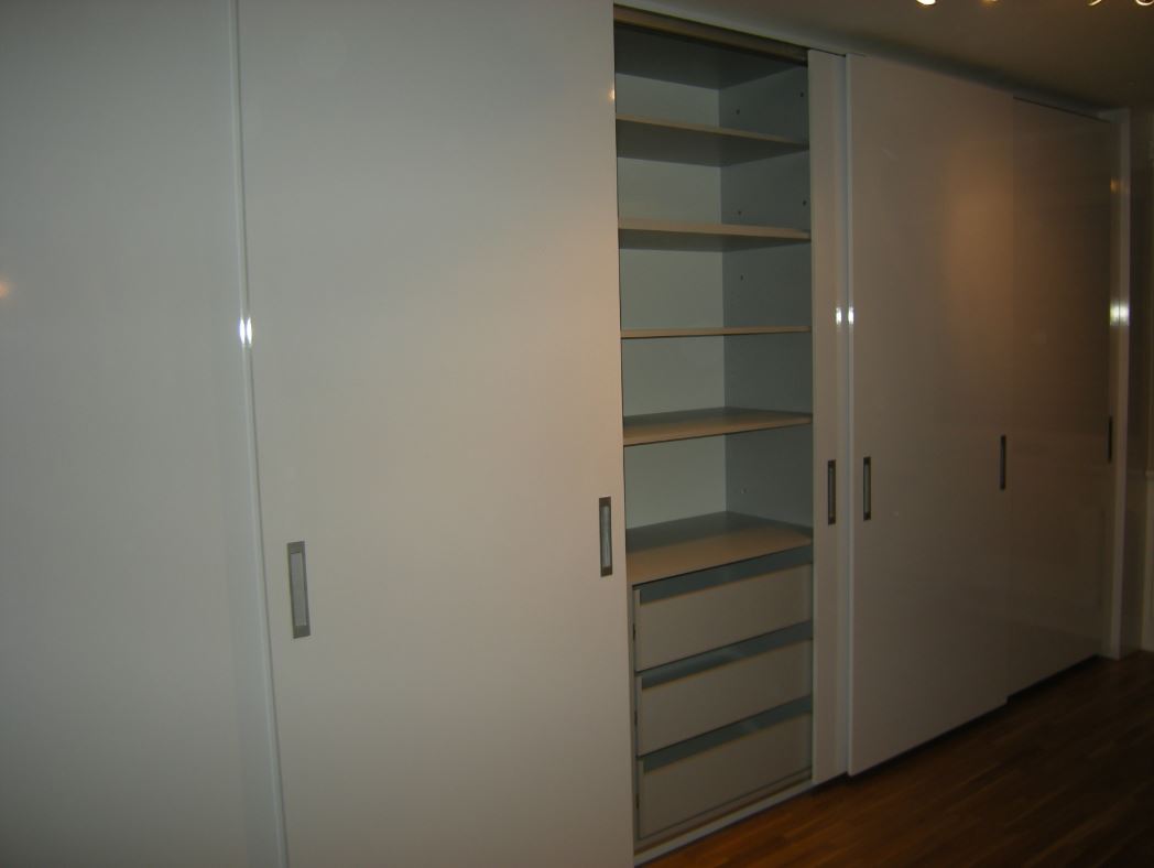 vestavěné skříně, efektivně využitý prostor
