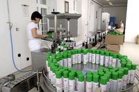 Výroba kapalných práškových aerosolů gelů emulzí Jičín