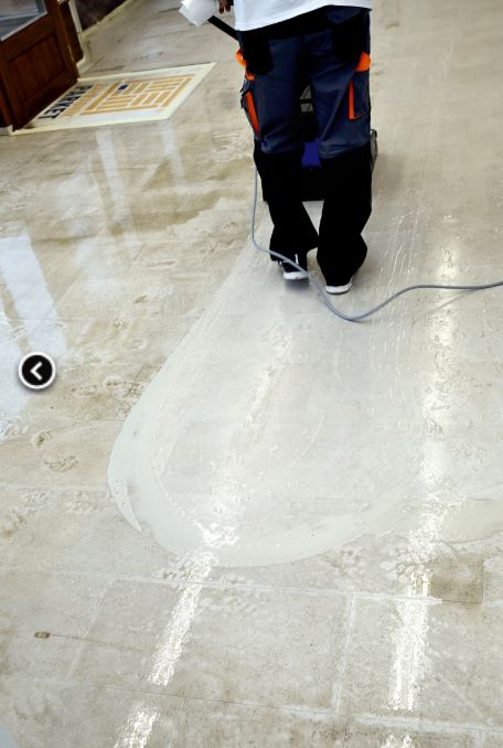 Renovace podlah v PVC, gumy, linolea a marmolea