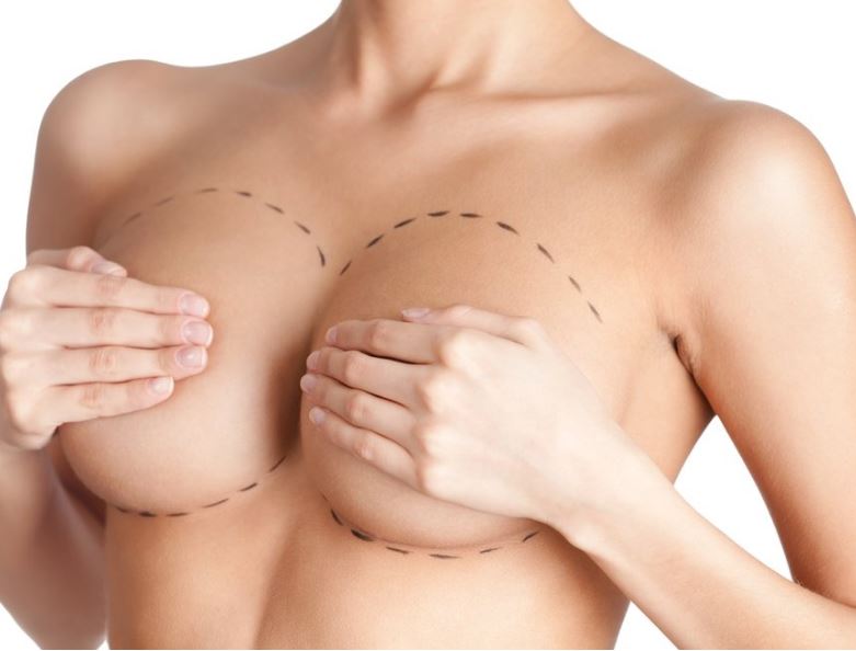Plastická chirurgie pro ženy i muže, šetrná liposukce, zvětšení a modelace prsou