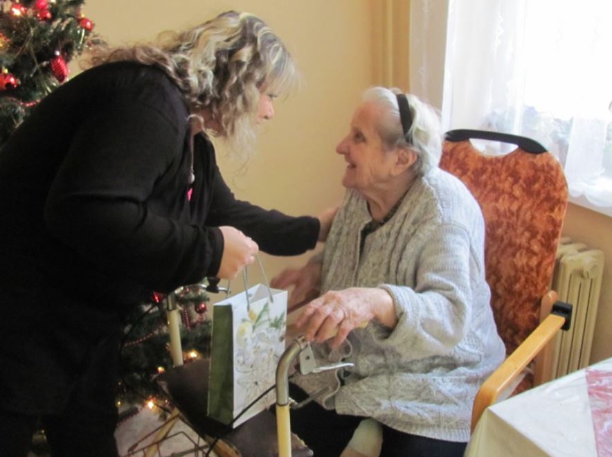 Ubytování pro seniory v domově se sociální a zdravotní péčí, zodpovědná ošetřovatelská činnost, Louny
