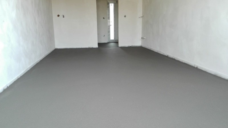 Betonové podlahy, lité cementové potěry a anhydritové podlahy