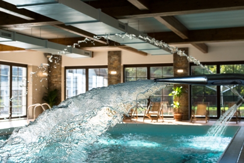 Pravý relax ve wellnes hotelu v Jeseníkách - bazén, sauna, vířivka whirlpool, masáže