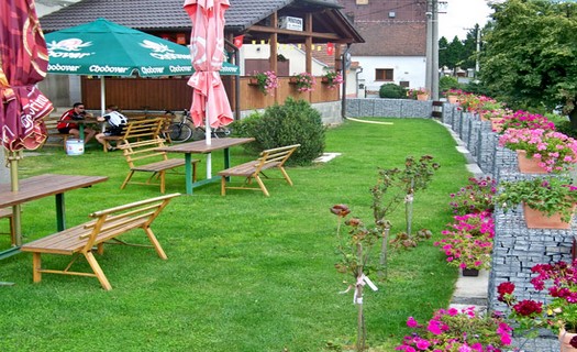Penzion a turistická ubytovna Hradec, ubytování s restaurací v klidném venkovském prostředí