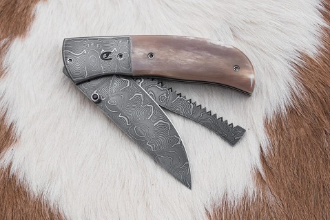 Skládací nože z damašku s rukojetí ze slonoviny, kosti nebo paroží