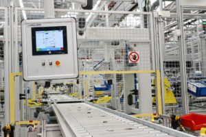 Robotická pracoviště, dopravníky pro výrobní společnosti