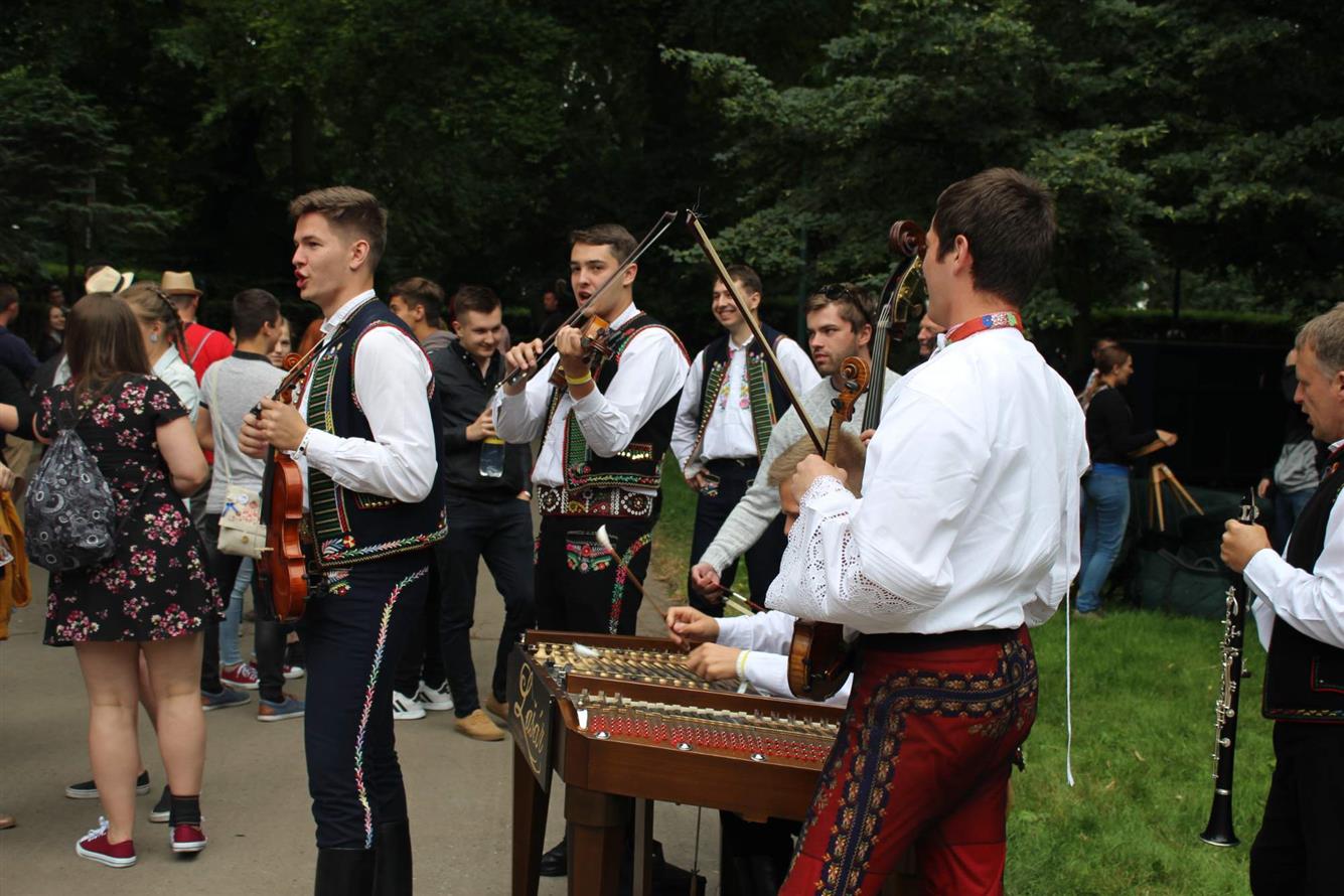 Město Strážnice, kultura a lidové tradice, mezinárodní folklórní festival