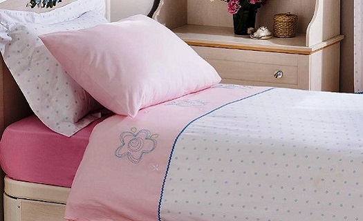 Kvalitní dětské povlečení na postele - pestré motivy, prodej za rozumné ceny