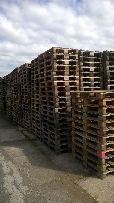 Výkup dřevěných EUR palet B kvality, Opava