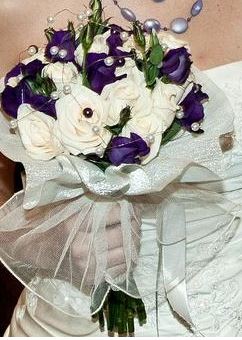 Svatební kytice na míru – aranžování, vázání kytic pro nevěstu z živých i umělých květů