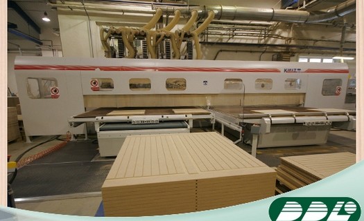 Výroba nábytkových dílců a deskových materiálů Humpolec, laminátové desky, dýhované desky