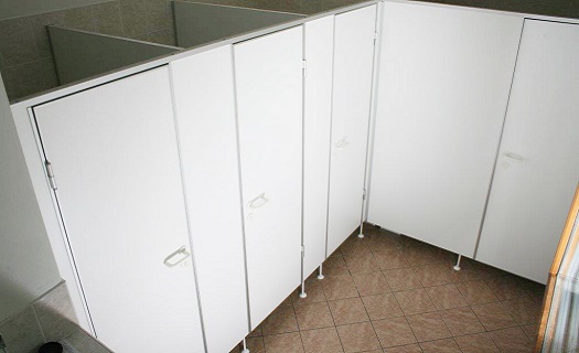 Rychlá montáž WC příček kdekoliv v České republice