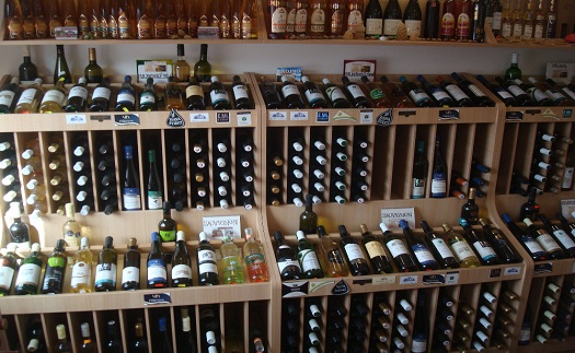 Vinotéka Znojmo - prodej lahvových a stáčených vín