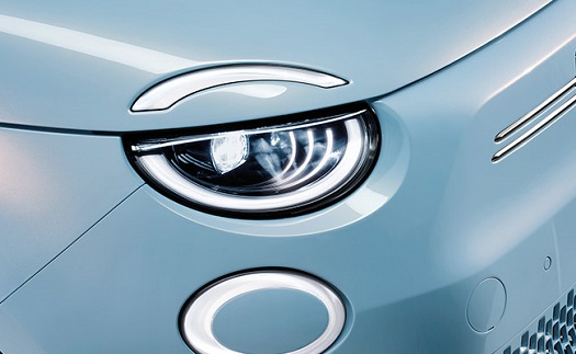 LED světla INFINITY u vozu Fiat 500