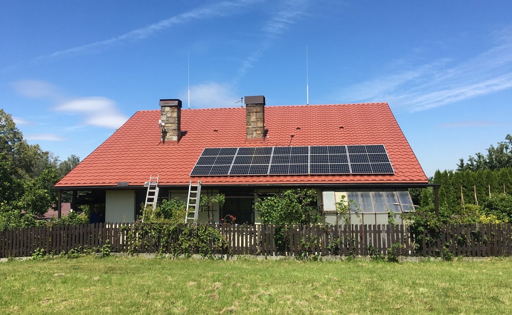 Instalace fotovoltaických elektráren s vyřízením dotace z programu Nová Zelená Úsporám