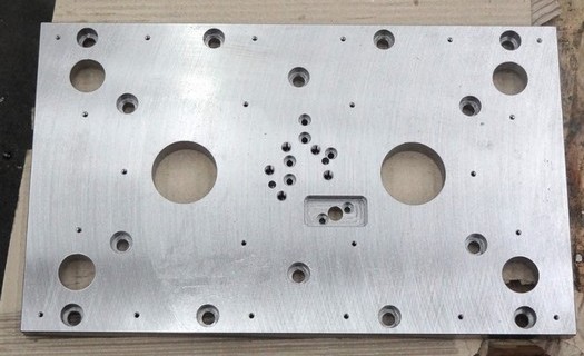 Kovovýroba, CNC obrábění Nový Jičín, opracujeme různé formy, tvarové dílce, prototypové díly