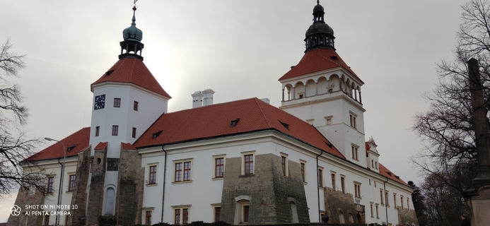 Prejzové střechy pro historické objekty, zámek, kostel