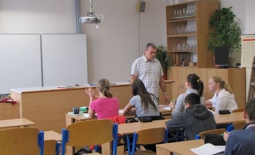 Základní škola Pardubice-Polabiny, výuková metoda Montessori, velký výběr zájmových kroužků