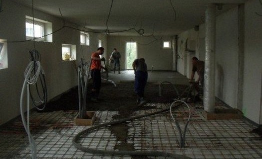 Realizace strojeně hlazených betonových podlah České Budějovice