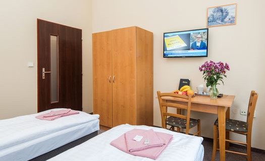 Hotel Superior Hůrka Pardubice, zařízení hotelového typu na okraji města v blízkosti lesa