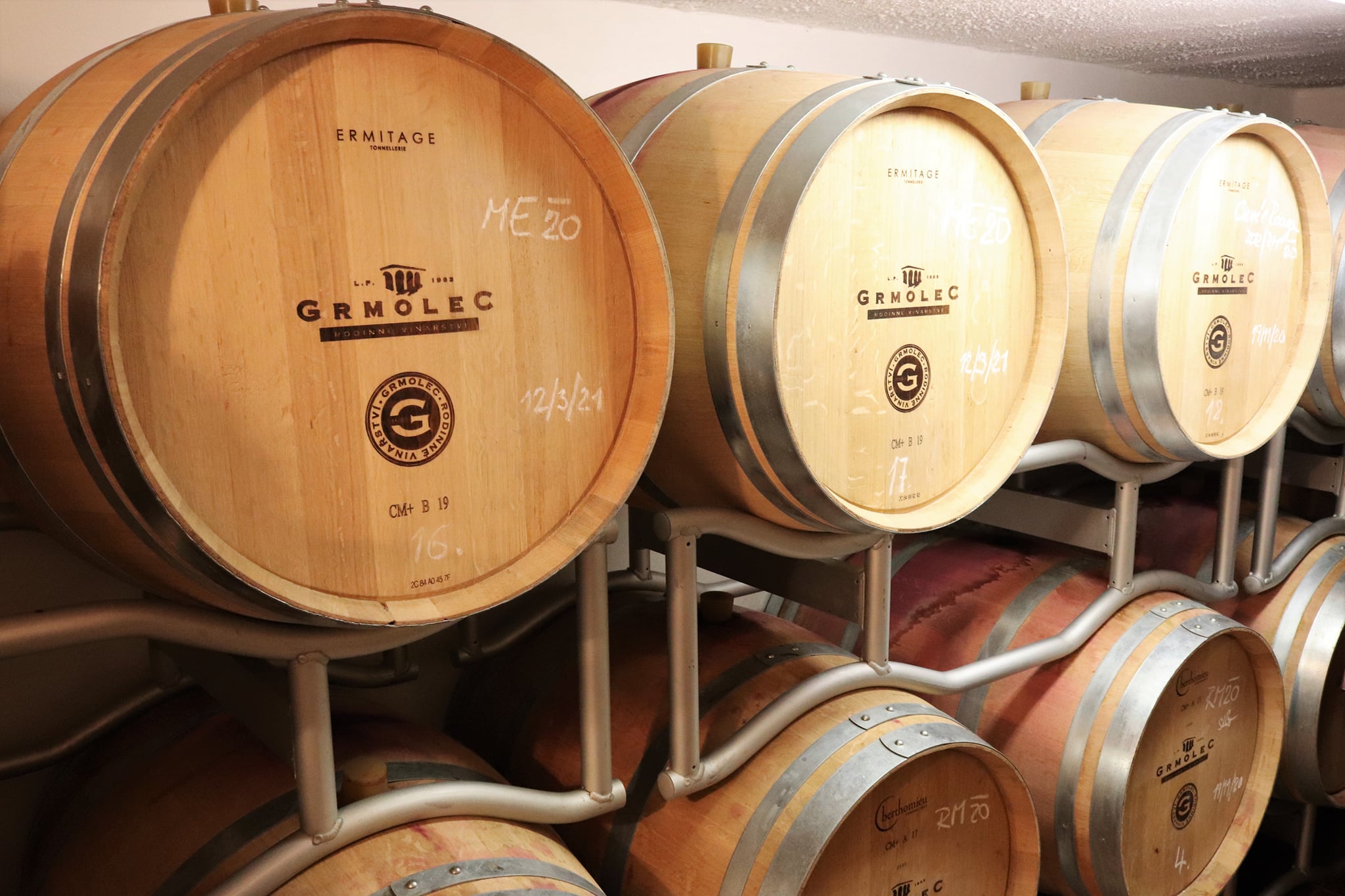 Výroba a prodej kvalitního sudového vína
