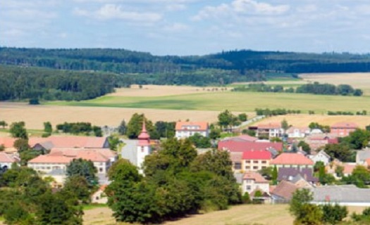 Obec Domamil z okresu Třebíč - vítězná obec z roku 2011 v ocenění Vesnice roku