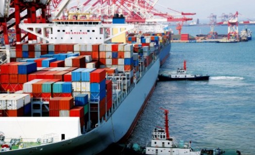 Logistická společnost, námořní a letecká přeprava zboží