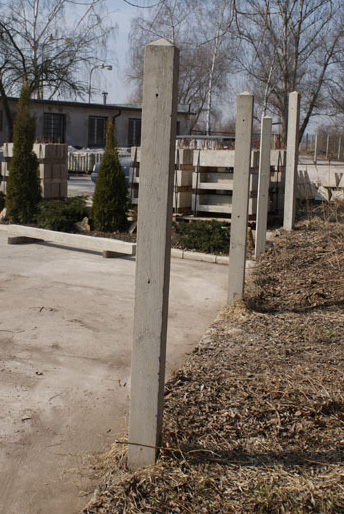 Výroba betonových plotových sloupků Hradec Králové