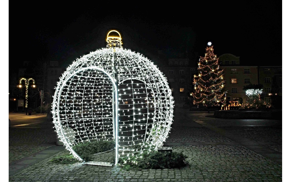Venkovní vánoční LED osvětlení, 3D ozdoby - kouzelné Vánoce ve Vašem městě nebo obci
