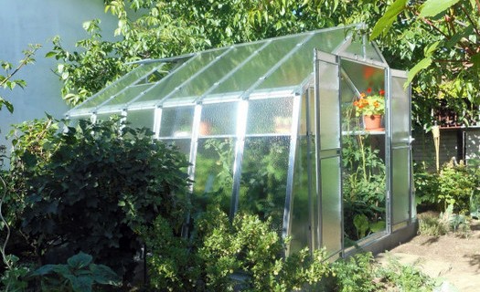 Skleníky ze skla od českého výrobce Litomyšl – doprava skleníků přímo na zahradu